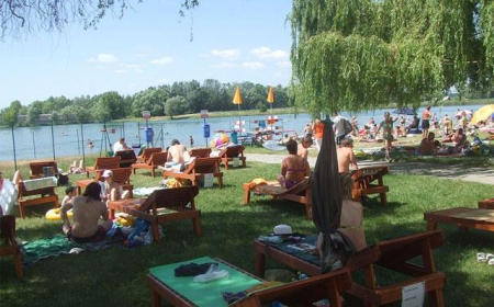 Přírodní koupaliště Albatros v Ostrožské Nové Vsi Přírodní koupaliště Albatros v Ostrožské Nové Vsi