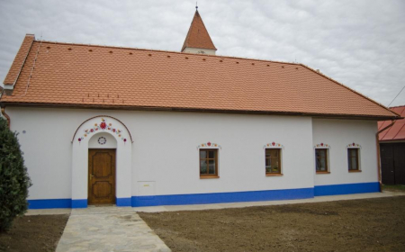 Památný domek - Ostrožská Nová Ves Památný domek - Ostrožská Nová Ves